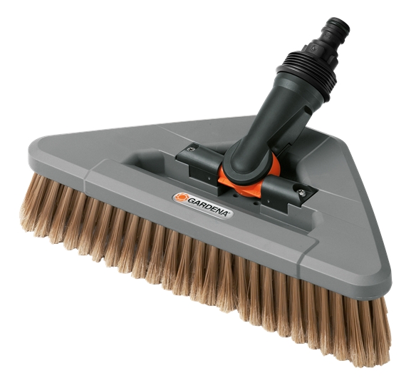 Store 5 Gardena clean system brushes